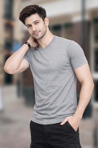 SMARTRIX Solid Men Round Neck Grey T-Shirt