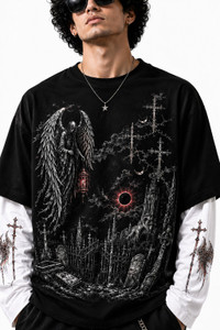 Larren Devis Graphic Print, Printed Men Round Neck Black T-Shirt