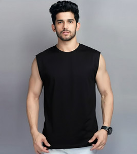 Jangoboy Solid Men Round Neck Black T-Shirt