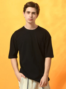 Fitinc Solid Men Round Neck Black T-Shirt
