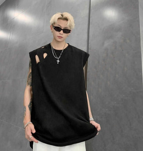 youngcash Solid Men Round Neck Black T-Shirt