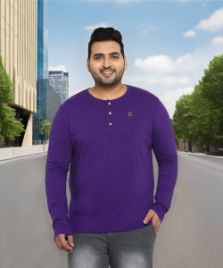Urbano Plus Solid Men Henley Neck Purple T-Shirt