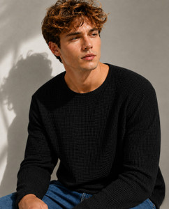 7 Heavens Self Design Men Round Neck Black T-Shirt