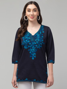 FamBee Women Embroidered Straight Kurta