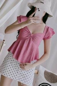 टोक्यो टॉकीज महिलाओं के लिए कैजुअल सॉलिड गुलाबी टॉप