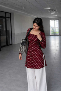 Chhapainama fashion Casual Printed Women Maroon Top