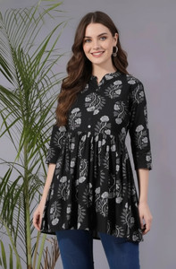 The Swagg Casual Printed Women Black Top