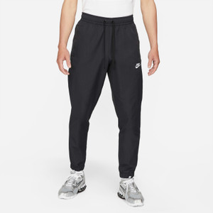 नाइक Sportswear पुरुषों के लिए सॉलिड काला ट्रैक पैंट