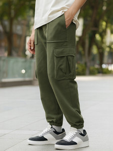 BEWAKOOF Solid Men Green Track Pants