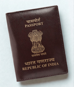 CUERO CRAFT Passport Cover