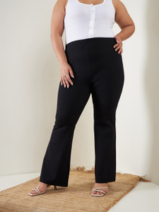 SASSAFRAS Curve Regular Fit Women Black Trousers