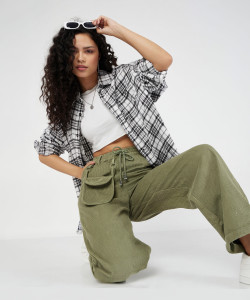 SASSAFRAS Regular Fit Women Green Trousers
