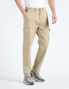 FLYING MACHINE Relaxed Men Green Trousers