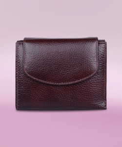 Leatherstile Women Trendy Brown Genuine Leather Wallet