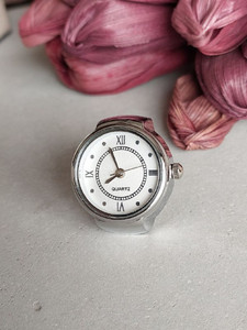 OCTAGON HUB Stylish Mini Finger Ring Watch for Women Stretchy Band Watch Rakhi Gift Sister Silver Ring Watch Analog Watch  - For Women