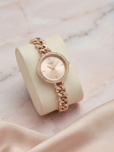 Titan Titan Raga Showstopper RoseGold Dial RoseGold MetalStrap Analog Watch  - For Women