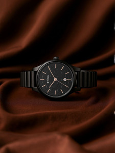 Titan 2679Nm01-Dm479-Ladies Karishma Titan Karishma With Date Black Dial Black Stainless Steel Strap Analog Watch  - For Women