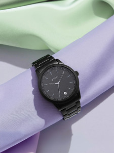 Titan Minimals Minimals with Date Black Dial Black MetalStrap Analog Watch  - For Men