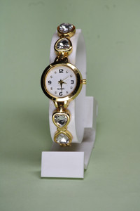 DAQUAR Trendy Round Dial Diamond Studded Silver Metal Women Analog Watch - For Girls