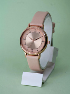 DSQUAR Premium Quality Ethnic Embossed Designer Attractive Leather Belt Analog Watches Analog Watch  - For Girls