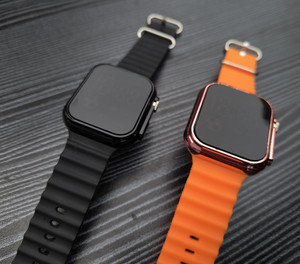 Badu Orange and Black 001 घड़ी - लड़कों और लड़कियों के लिए
