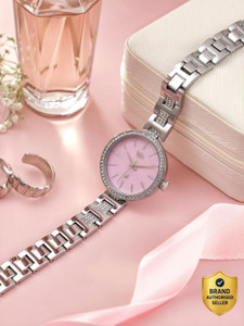 Fastrack Vyb Diva Analog Watch - Women - Image 6