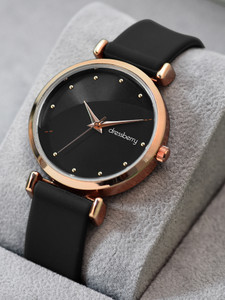 Dressberry DB-LR005-BLK Refined Rose Gold Case with Smooth Black Silicone Strap घड़ी - महिलाओं के लिए