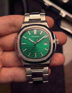 Daniel Radcliffe DRM020 Nautilus Analog Watch - Image 6