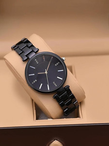 casera 150-Silver Stylish Analog Wrist watches Analog Watch - For Girls