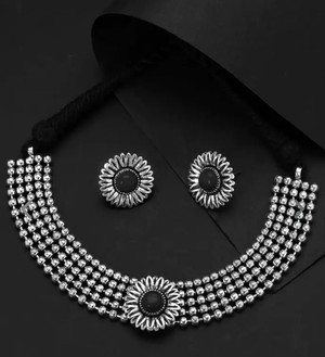 Black metal necklace set flipkart hotsell