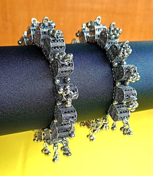Anika bracelet flipkart shop