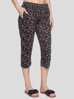 Buy online Brown Cotton Regular Capris from Capris & Leggings for Women by  Zeffit for ₹389 at 59% off