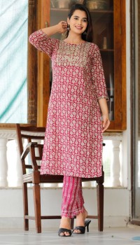 Nalli on sale silk kurtis