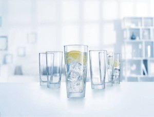 https://rukminim2.flixcart.com/image/300/400/kg8avm80/glass/q/d/v/multi-purpose-beverage-tumbler-drinking-glass-set-for-home-bar-original-imafwgk3hahkuabp.jpeg?q=90
