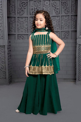 Mannu Store Girls Casual Kurta and Trouser Set Price in India Buy Mannu Store Girls Casual Kurta and Trouser Set online at Flipkart