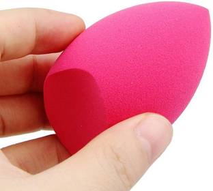 Makeup Mania Beauty Blender Puff Sponge Oval Shape - 1 Pcs (Random Color)