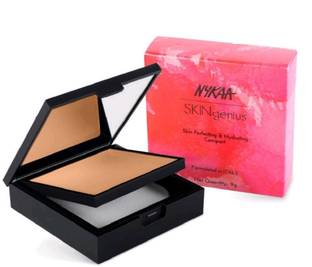 NYKAA Skin Perfecting & Hydrating Matte Powder Compact Warm Honey Compact
