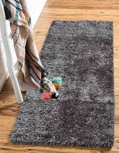 YAZLYN COLLECTION Grey Polyester Runner