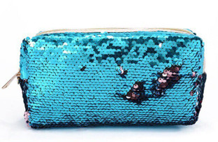 sequence changing pouch