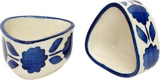 thegullac Ceramic Sauce Bowl Blue & White (Blue Border) Ceramic Dip Katoris | Set of 2 Flower Print Dip Bowls | Serving Bowl for Chutneys, Salsa, Dips, Pickles, Ketchup| Cheeni Mitti Dip Katori | Triangle katori