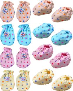 V.B.K Baby Mittens and Booties Combo Pack With 4 Pair Of Hand Mittens and 4 Pair Of Leg Booties, Pure Hosiery Soft Fabric, 0 to 4 Months