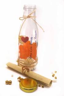 Ochre Showpiece Gift Set