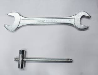DECENT AIR SYSTEM High Quality Oxygen Gas Cylinder Valve Key and Wrench Industrial and Medical Purpose DAOCWK Double Sided Open End Wrench