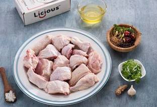 Licious Chicken Curry with Skin