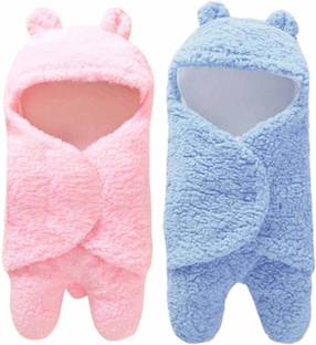 BABY ZONE Solid Crib Hooded Baby Blanket for  AC Room