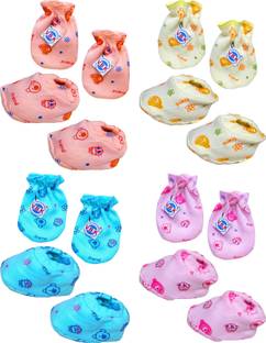 V.B.K Baby Boys and Baby Girls Organic Hosiery Cotton Soft Fabric Hand Mittens (Gloves) (4 Pair) and Leg Booties (Socks) (4 Pair), 0 to 4 Months