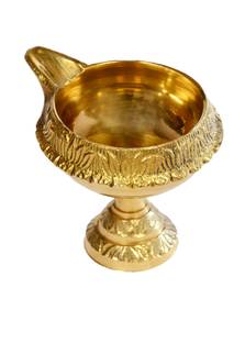 Poojan Paatr Brass Kuber Diya with Stand/Traditional Puja Diya Lamp with Stand/Pooja Lamp – Set of 1. Brass Table Diya