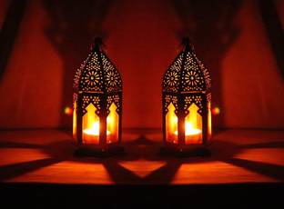 Inspiration World Moroccan Hanging Lantern Gold Glass Tealight Holder Set