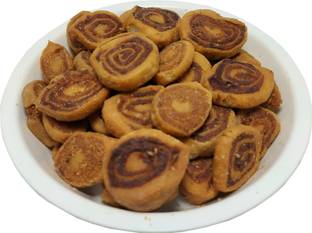 Yuvraj Food Product Bhakarwadi Gujarati snack for Tea ( 400 Gm x 2 ) combo pack