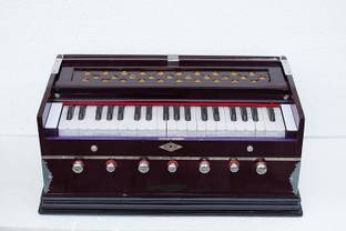 MAGA MART 39 Keys, 7 Stopper 3.2 Octave Harmonium With Carry Bag 3.2 Octave Hand Pumped Harmonium